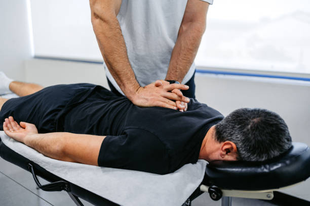 Common causes of back pain and how a chiropractor can help alleviate it